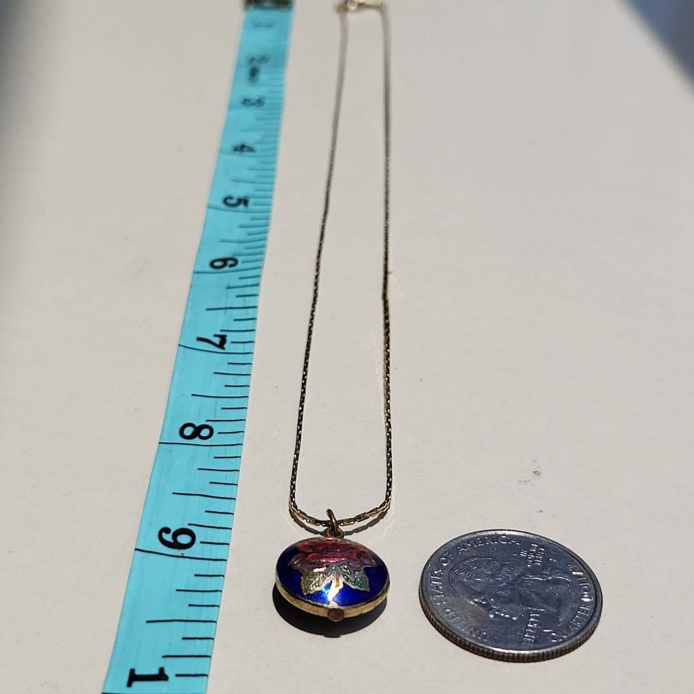 Vintage Cloissonne  Enamel Rose Pendant Blue Gold Tone Floral Necklace 2 Side - Picture 4 of 5